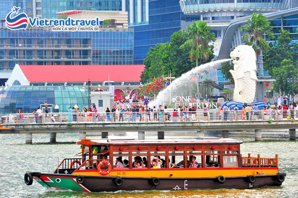 trai-nghiem-du-thuyen-tren-song-singapore-vietrend-travel
