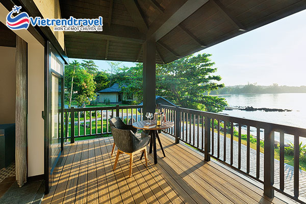 Nam-Nghi-Phu-Quoc-Ocean-View-Villa-02-Bedrooms-Balcony-Sunriseview-Vietrend-travel