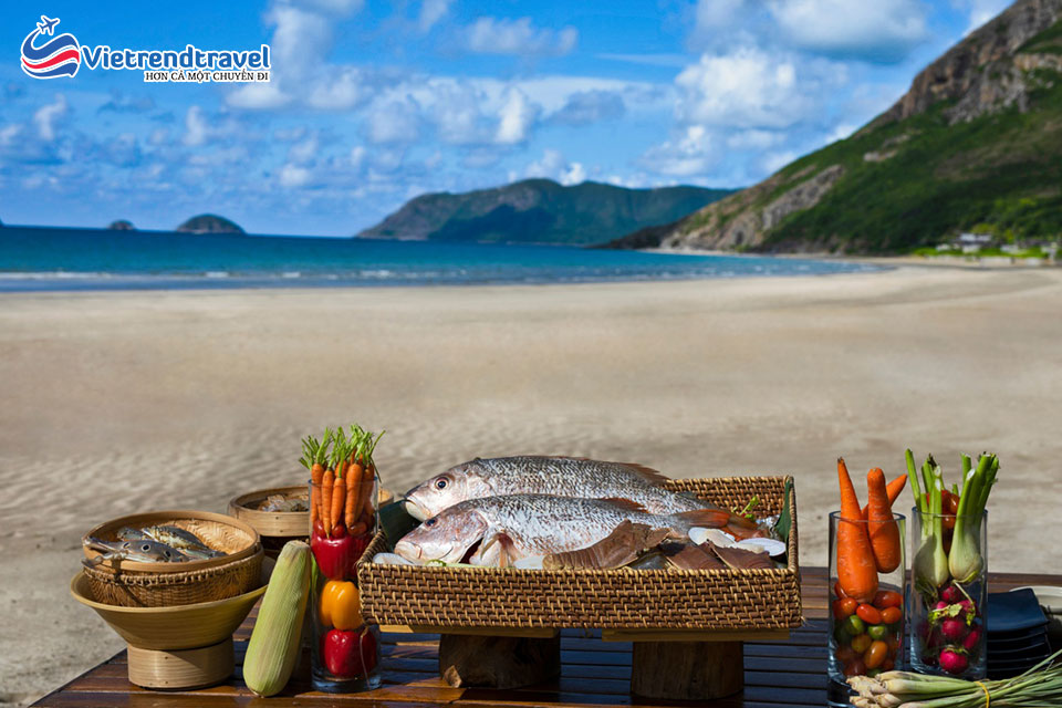 six-senses-con-dao-by-the-beach-restaurant-vietrend-travel-2