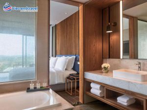 movenpick-resort-waverly-phu-quoc-sea-front-suite-room-with-balcony-3