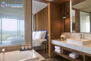 movenpick-resort-waverly-phu-quoc-sea-front-suite-room-with-balcony-5
