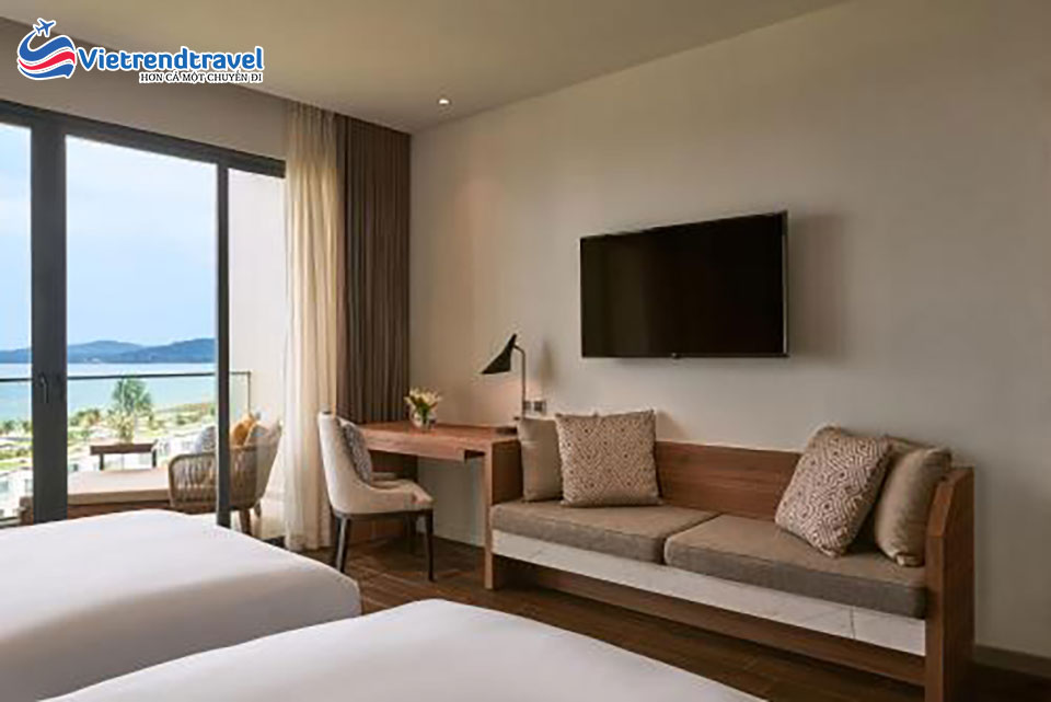 movenpick-resort-waverly-phu-quoc-superior-room-with-balcony-sea-view-1