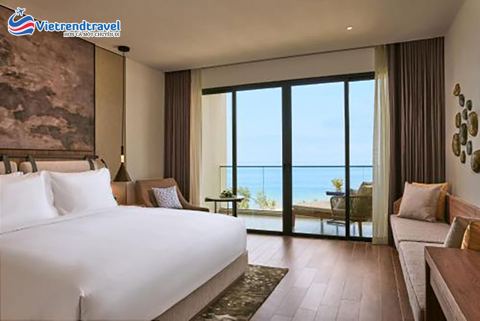 movenpick-resort-waverly-phu-quoc-superior-room-with-balcony-sea-view-4