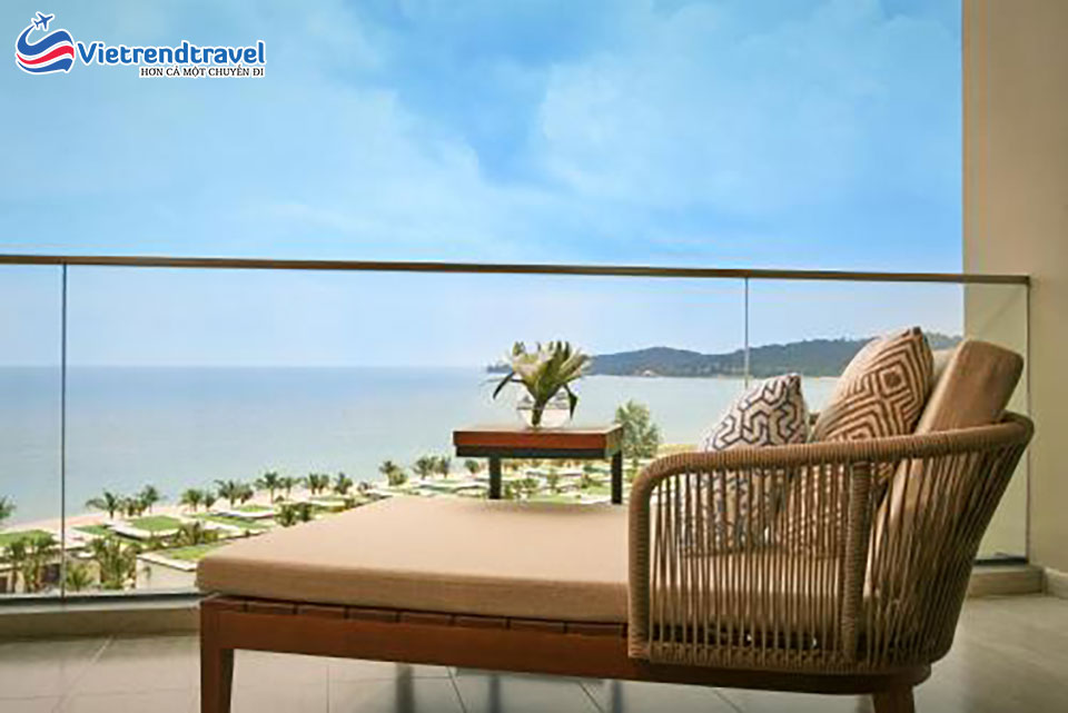 movenpick-resort-waverly-phu-quoc-superior-room-with-balcony-sea-view-5