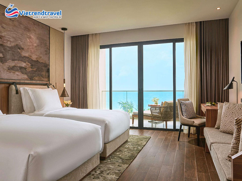 movenpick-resort-waverly-phu-quoc-superior-room-with-balcony-sea-view-7